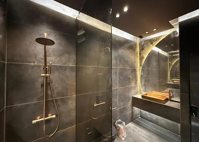 8 Black & Yellow Urban Center