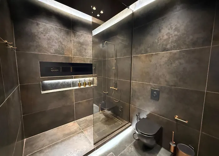 Apartamento 8 Black & Yellow Urban Center *