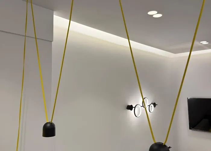 Apartamento 8 Black & Yellow Urban Center *